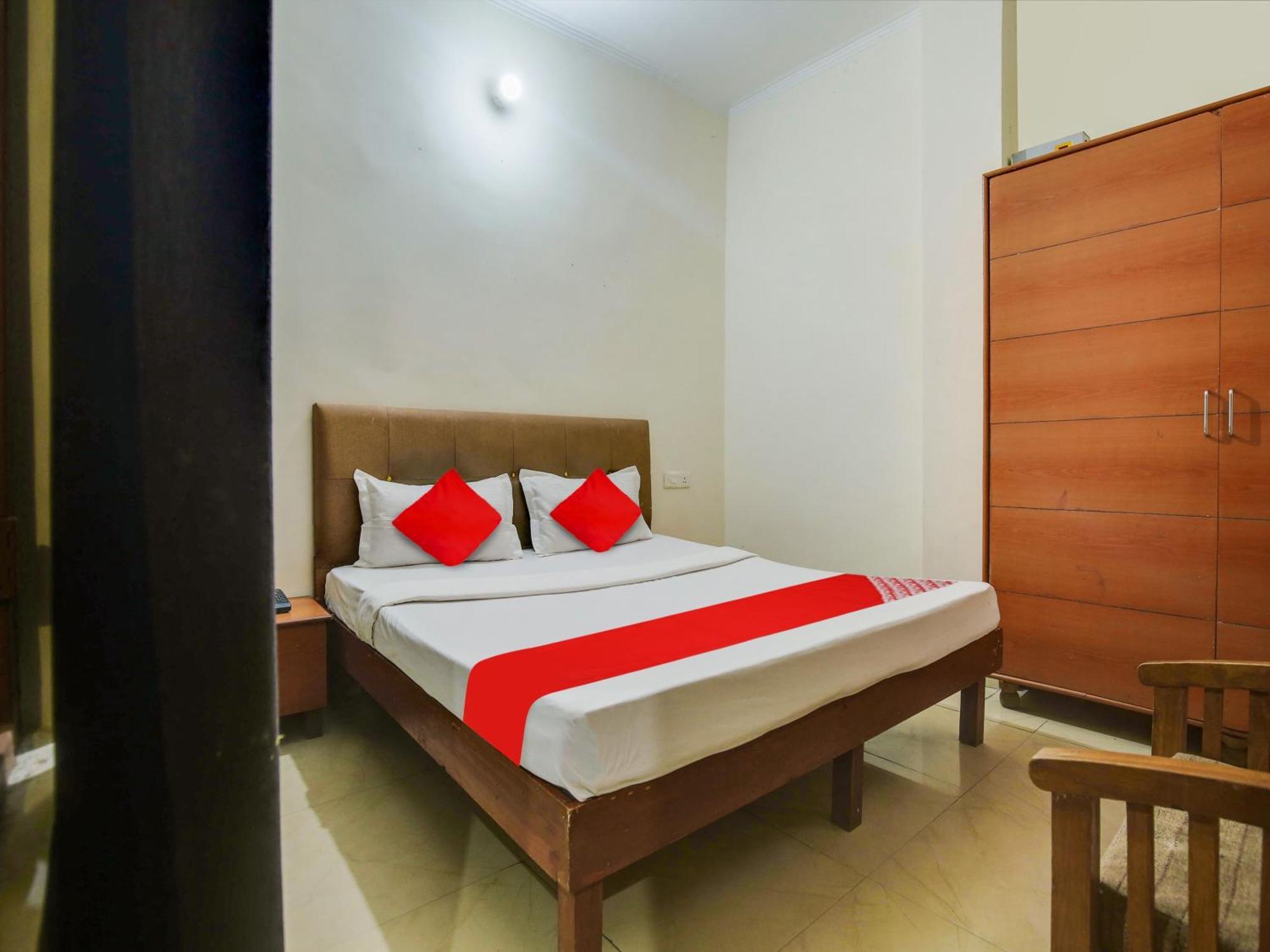 Hotel O Platinum Inn Nayagaon Ngoại thất bức ảnh