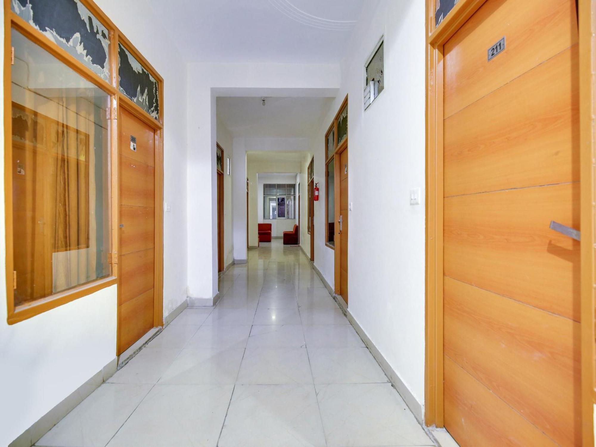 Hotel O Platinum Inn Nayagaon Ngoại thất bức ảnh